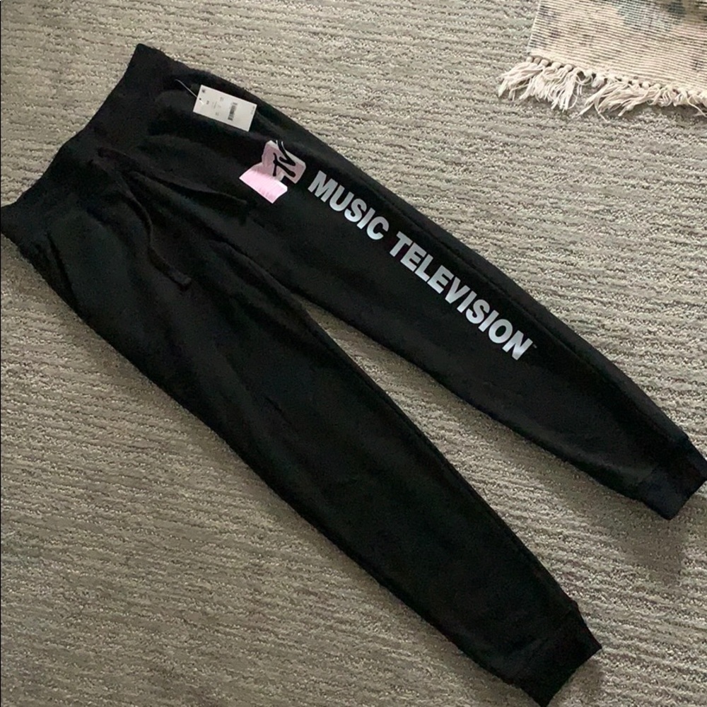 MTV sweatpants